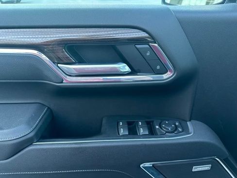 Certified 2025 Chevrolet Silverado 1500 LT Trail Boss w/ LT Trail Boss Premium Package AWD/4WD image 17