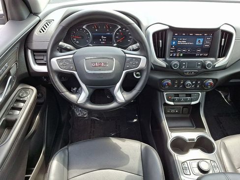 Used 2022 GMC Terrain SLT FWD image 11