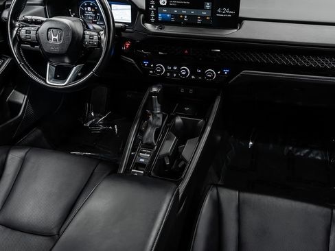 Used 2024 Honda Accord Touring image 28
