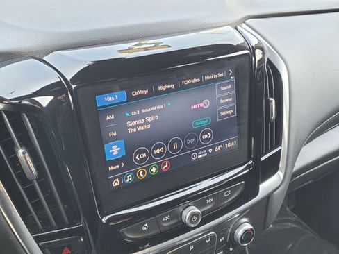 Certified 2023 Chevrolet Traverse LT FWD image 29