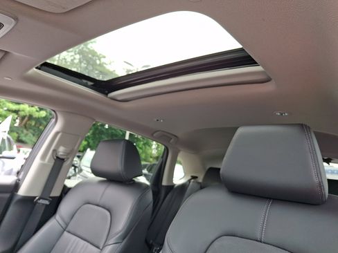 Used 2023 Honda HR-V EX-L image 13
