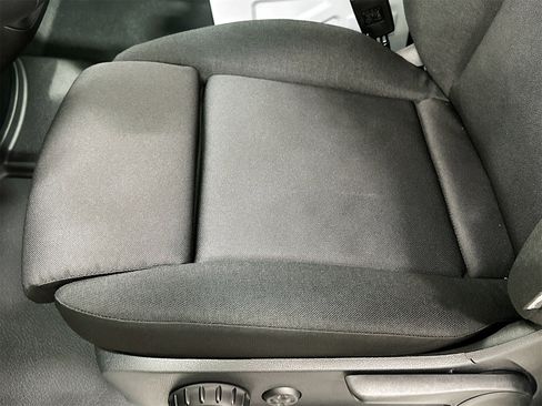 Used 2025 Mercedes-Benz Sprinter 2500 image 17