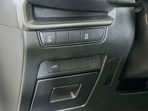 Used 2023 MAZDA MAZDA3 s FWD image 10