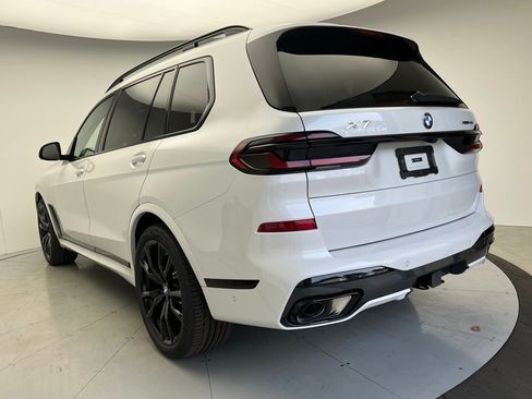 New 2026 BMW X7 xDrive40i w/ M Sport Package AWD/4WD image 4