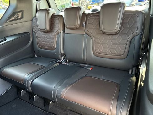 New 2025 Nissan Armada Platinum w/ Convenience Package image 8