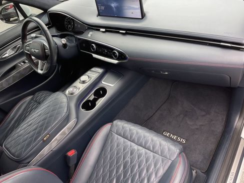 Used 2023 Genesis GV70 3.5T Sport w/ Sport Advanced Package image 11