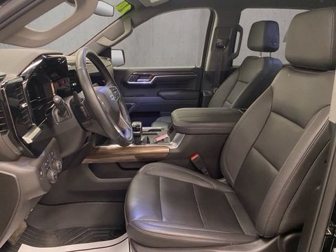 Used 2024 Chevrolet Silverado 1500 RST AWD/4WD image 7