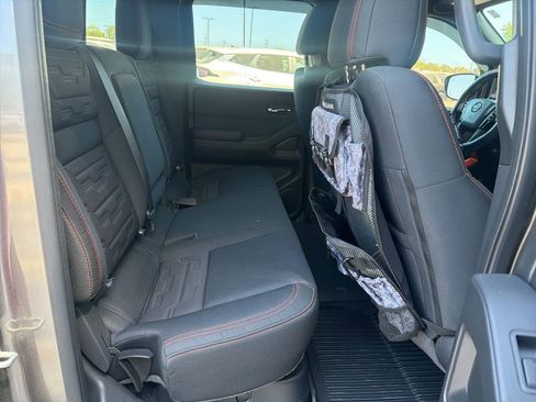 Used 2025 Nissan Frontier PRO-4X AWD/4WD image 28