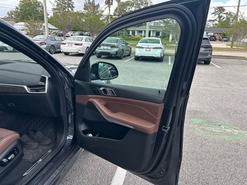 Used 2022 BMW X5 xDrive40i image 11
