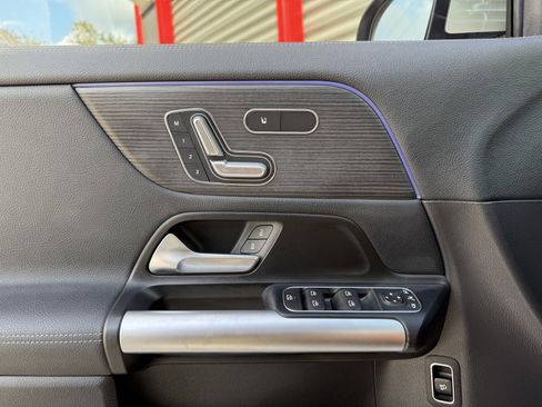 Used 2023 Mercedes-Benz GLA 250 4MATIC image 15