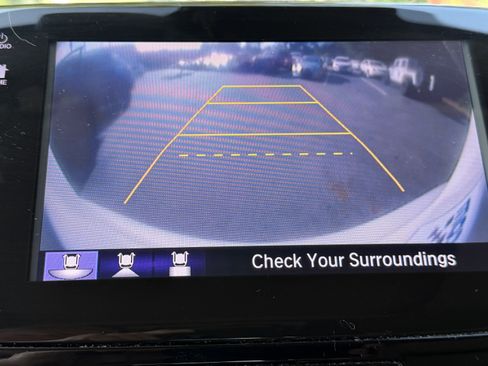 Used 2017 Honda Pilot Touring image 25