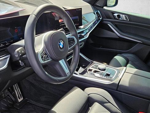 Used 2026 BMW X5 xDrive40i w/ M Sport Package image 10