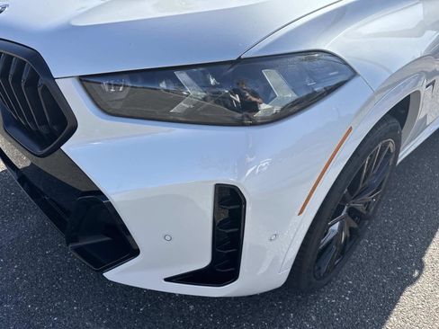 New 2026 BMW X6 xDrive40i image 9