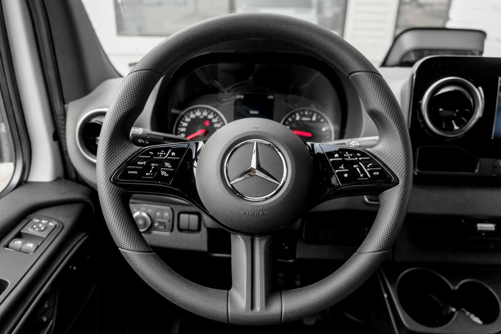 Used 2026 Mercedes-Benz Sprinter 2500 image 15
