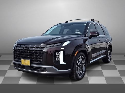 Used 2023 Hyundai Palisade Limited image 3