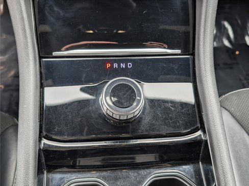 Used 2023 Jeep Grand Cherokee L Laredo image 23