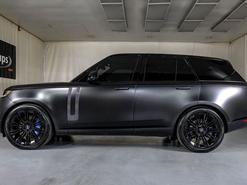 Used 2023 Land Rover Range Rover SE image 11