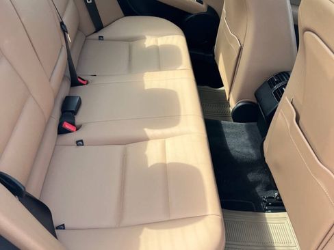 Used 2014 Mercedes-Benz C 250 Sedan image 13