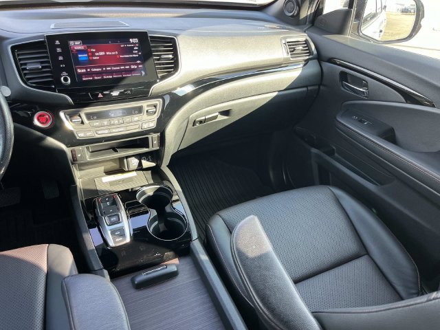 Used 2022 Honda Ridgeline Black Edition image 16
