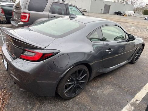 Used 2024 Toyota GR86 Premium image 5