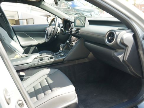 Used 2022 Lexus IS 350 F Sport image 44