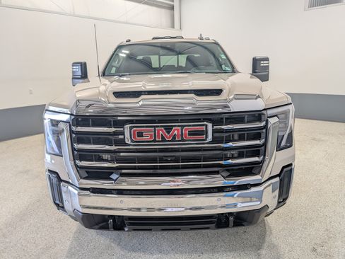 Used 2026 GMC Sierra 3500 SLE w/ SLE Value Package AWD/4WD image 8