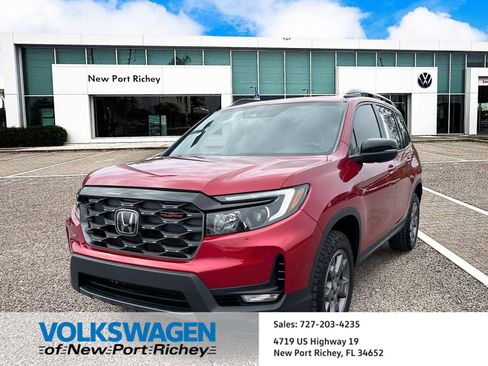 Used 2024 Honda Passport TrailSport image 1