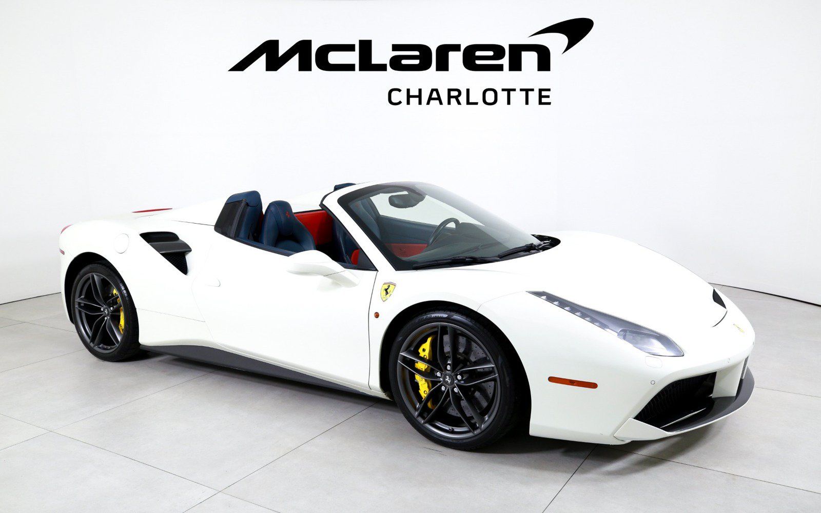 Used 2018 Ferrari 488 Spider RWD image 2