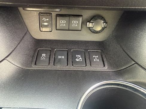 Used 2017 Toyota Highlander Limited Platinum AWD/4WD image 22