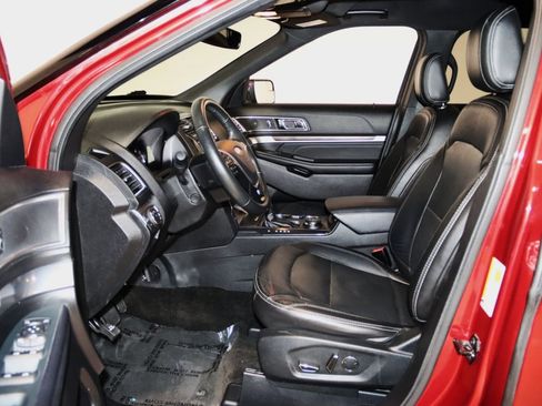Used 2018 Ford Explorer Limited AWD/4WD image 30