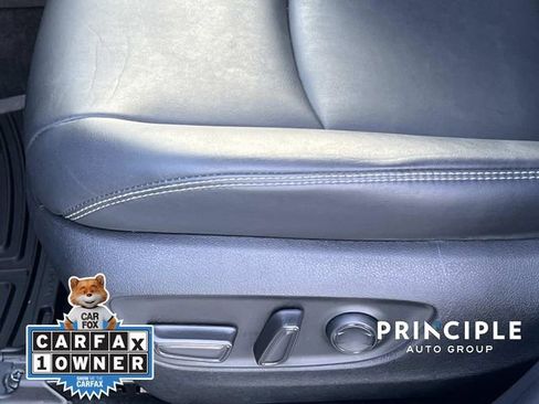 Used 2021 Toyota RAV4 XLE Premium image 16