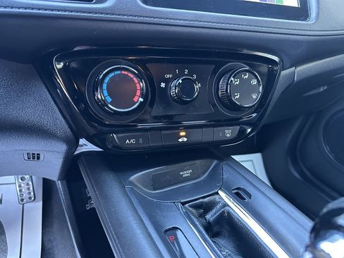 Used 2019 Honda HR-V Sport image 30