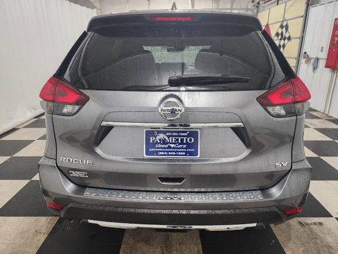 Used 2019 Nissan Rogue SV w/ Premium Package image 7