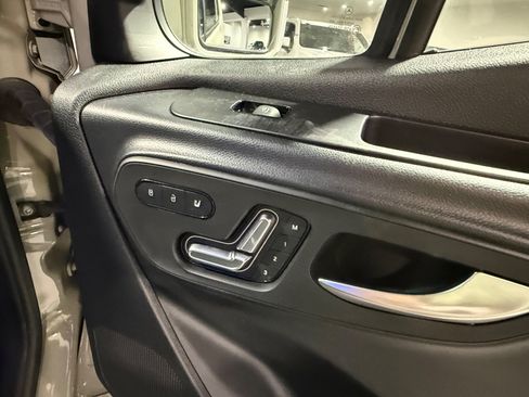 Used 2024 Mercedes-Benz Sprinter 2500 image 27