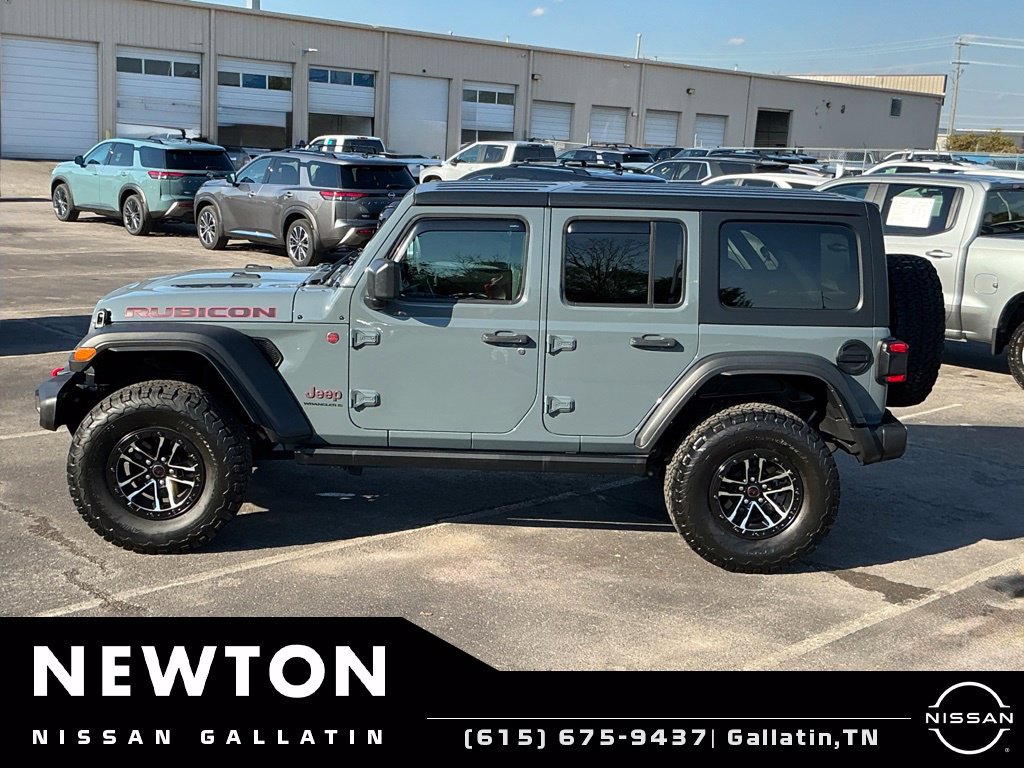Used 2024 Jeep Wrangler Unlimited Rubicon AWD/4WD image 3
