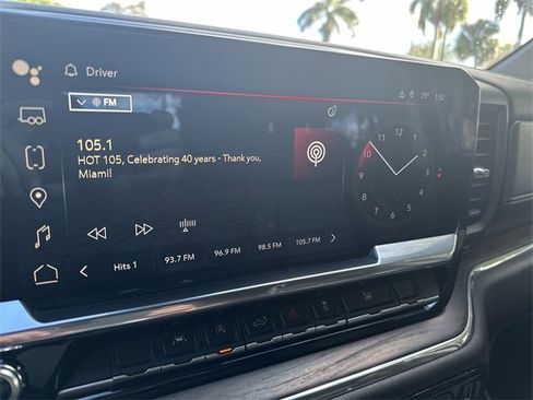 Used 2024 GMC Sierra 1500 SLT image 11