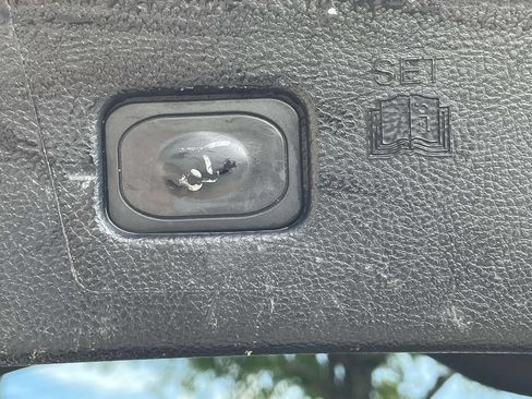 Used 2016 Ford Edge Titanium w/ Equipment Group 301A FWD image 11