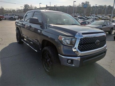 Used 2018 Toyota Tundra SR5 image 1