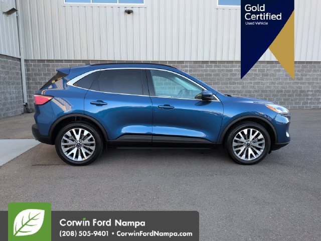 Used 2022 Ford Escape Titanium AWD/4WD image 2