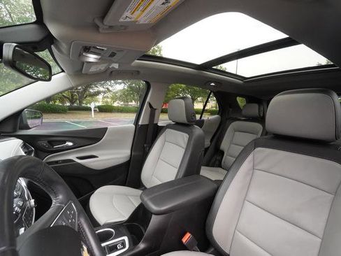 Used 2020 Chevrolet Equinox Premier FWD image 21