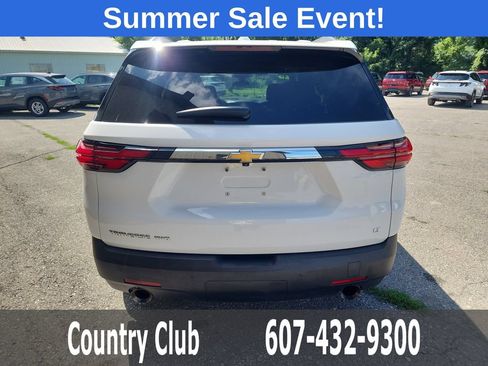 Used 2023 Chevrolet Traverse LT AWD/4WD image 7