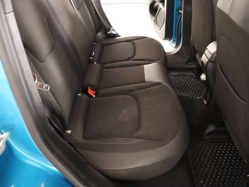 Used 2022 Jeep Renegade Altitude image 14