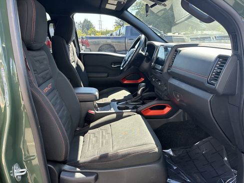 Used 2023 Nissan Frontier PRO-4X w/ Pro Convenience Package image 6