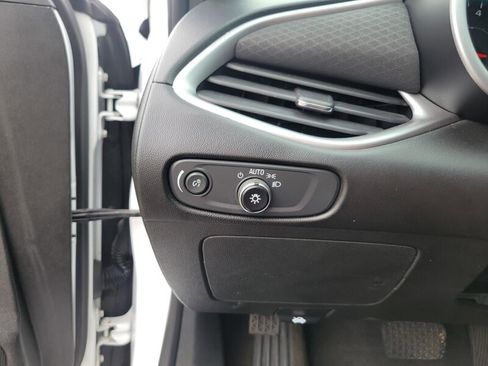 Used 2020 Chevrolet Malibu RS image 12