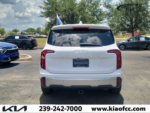 Certified 2023 Kia Telluride LX FWD image 5
