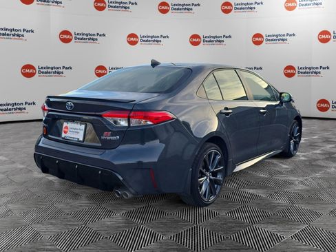 Used 2023 Toyota Corolla SE w/ Carpet Mat Package (TMS) image 7