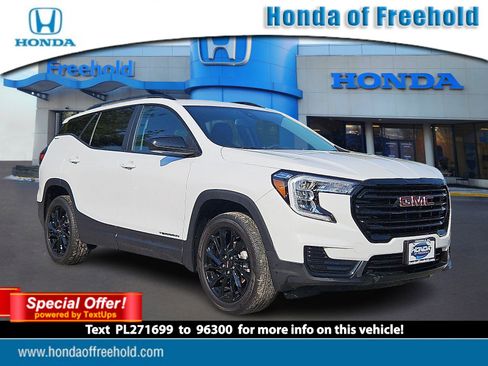 Used 2023 GMC Terrain SLE w/ Driver Convenience Package AWD/4WD image 1