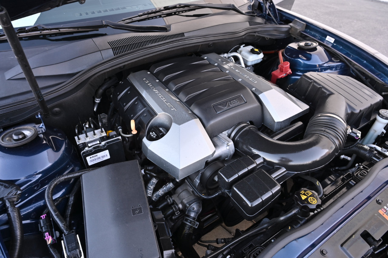 Used 2012 Chevrolet Camaro SS RWD image 32