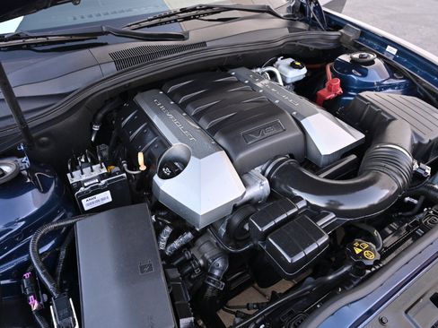 Used 2012 Chevrolet Camaro SS RWD image 32