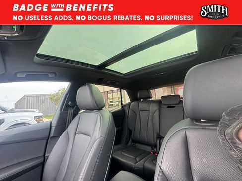 Used 2023 Audi Q8 Premium Plus AWD/4WD image 19
